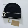 2022 Moda di alta qualità beanie unisex cappello lavorato a maglia classico sportivo berretti con teschio per donne e uomini autume cappelli invernali da donna casual all'aperto 123456