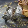 Brazalete tibetano de plata de Metal abierto, brazaletes para mujer, flor tallada bohemia, muñeca Vintage, joyería Tribal gitana para fiesta