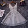 Junior Bridesmaid Dresses V Neck Tulle Lace Short Homecoming Dresses Maid Of Honor Dresses Vestido de Festa With Lace Up CPS341 J0425