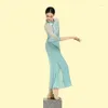 Scenkläder 2023 Kinesisk stil National Classical Dance Spring Festival Gala Costumes Women Half Sleeve Top Pants Two Pieces Set