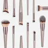 Makeup Brushes 1PC Champagne Set för Foundation Powder Blush Eyeshadow Concealer Lip Eye Make Up Brush Cosmetics Beauty Tool