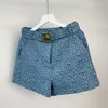 Kvinnors shorts 6 färger för alternativ rosa textur tvättade denim kvinnor med bälte avslappnad stil kvalitet jeans byxor 230424