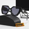 Gafas de sol de diseñador de lujo Gafas de sol para mujer Gafas protectoras Diseño de pureza UV380 Gafas de sol versátiles Gafas de sol de viaje para conducir Gafas de sol Con caja agradable