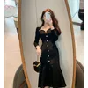 Casual Kleider Frühling Schwarz Maxi Kleid Langarm Quadrat Kragen Frauen Trompete / Meerjungfrau Retro Vestidos Elegantes Para Mujer Koreanische robe