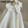 Robes de filles style coréen été bébé fille robe de soirée blanc sans manches col rond avec noeud de perle et noeud papillon vêtements de mariage E719 231124