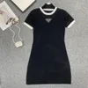 Basic & Casual Dresses designer Designer Triangle Standard 2023 New Retro Dress Fashion Classic Black White Color Contrast Simple Slim Short-sleeved O8PS