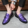 2023 Nowa Wielka Brytania dżentelmen Tassels skórzane buty Men Purple zielona czarna sukienka Wedding PROM PRYCJA Oxfords Footwear