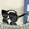 Okulary przeciwsłoneczne dla kobiet moda Nowa 1598 Black Gruby Oczy Ochrona Ogólne Ogólne okulary Klasyczne markę Sacoche Designer Mężczyznki