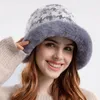 Berretti invernali da donna cappelli a secchiello scozzesi con pelliccia Lady cappello Panama femminile addensare caldo antivento nero fluzzy stile etnico berretto da pescatore