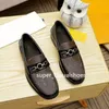 Tasarımcı Ayakkabı Erkekler Loafers Lüks İtalyan Klasikler Mokasenler Elbise Ayakkabı Siyah Beyaz Orijinal Deri Ofis Düğün Yürüyüş Sürüş Ayakkabıları Boyut 38-45