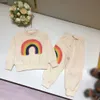 Tuta da bambino autunno di marca Stampa modello arcobaleno abiti firmati per bambini Taglia 100-160 Felpa con cappuccio e pantaloni per ragazze di alta qualità Nov25