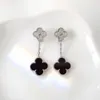 Four Leaf Clover Luxury Designer Jewelryfour 잔디 Flowers Full Full Diamond Black Agate Earings with Panda S Silver Precision Edition