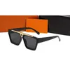남성 여성을위한 도매 디자이너 선글라스 패션 럭셔리 Pc 프레임 태양 안경 상자 6 색 고품질 클래식 Adumbral 안경 액세서리