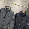 2023 Włoski projektant jesienny zima nowa kurtka stojak z podwójną trójkątą etykietę mody ciepły gruby płaszcz z