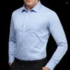 メンズドレスシャツベーシックソーシャルシャツ長いスリーブソリッドビジネスオフィスブルーホワイトツイルプレーン男性服大きなサイズ6xl 7xl