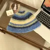 Basker japanska mohair färg randig fleece hink hatt kvinnor kontrasterande färger handvävd mångsidig ansikte små trend vinter bassäng hattar