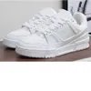 Luxury designer casual shoes Embossed Trainer Sneaker triple white pink sky blue black green yellow denim low virgil overlays mens sneakers women trai nhygb00001