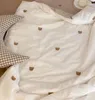 Coperte Piumino per bambini in cotone satinato di lusso con imbottitura Piumino termico per bambini Ricamo Orso Coperta per culla infantile