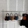 Schoudertassen hoogwaardige PU -emmertassen voor vrouwen merk schoudertas modetasbeurten en handtassen ontwerper crossbody tas zijden sjaalssatchel