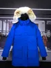 10A Diseñador de alta calidad Women Canadian Puffer Down Chaqueta Down Parkas Invierno espeso espeso tibio abrigo para mujer letras de bordado a prueba de viento