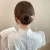 ヘアクリップ中国語スタイルエレガントなピンクカラーフラワーヘアピン女性デリケートビンテージタッセルヘッドドレスジュエリーアクセサリーギフト