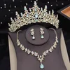 Colares frisados Princesa Rainha Nupcial Coroa Conjuntos de joias de casamento com tiara Flor Gargantilha Colar Brincos Conjunto Acessórios de fantasia de noiva 231124