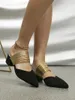 Sapatos de vestido Broca pontiaguda preta com salto baixo sandália feminina único profissional pequeno bilack mais recente
