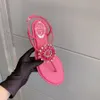 Sandálias de cristal de girassol embelezadas sapatos planos fivela cinta strass flip flops slides rosa sandálias de designer de luxo para mulheres sapatos de caminhada de férias com caixa