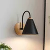 Lampada da parete Nero Bianco Moderno Nordic Solido per Camera da letto Soggiorno Corridoio Sconce Decorazione interna