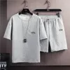 Herrspårar Kaus Musim Panas Celana Pendek 2 Potong Set Baju Olahraga Putih Pria Huruf 3d Streetwear Pola Kreatif Pakaian 230426