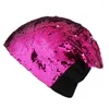 BERETS 1PCS 2023 Kvinnor Stickad Cap Case Glossy Bling Beanies Hat Hip-Hop Skullies Beanie Sequin