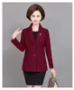 Kvinnors kostymer Lady Suit Collar Full Regular Sleeve Shoulder Pads Single-Breasted 50-åriga medelålders Mother Stripe Blazer X187