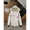 Herrrockdesigner Down Jacket Goose Winter Coat Ladies Skick för att övervinna Windbreak Coat Fashion Casual Warm Coat Antarctic Cold 22 256