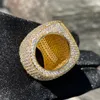Cluster-Ringe Bubble Letter Iced Out Ring für Männer Echtvergoldete Krappenfassung Kupfer CZ Steine Hip Hop Modeschmuck Trend 230426