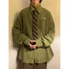 Chemises décontractées pour hommes Chemise à manches longues pour hommes Style de collège japonais Lâche à l'intérieur portant des étudiants de cravate Green Top Base