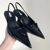 أزياء فستان أحذية جلد طبيعي Slingback مضخات عالية الكعب مسحوق وردي أكوا أبيض أسود صندل الزفاف الفاخرة الصيف مصمم حزب النعال صنادل نسائية