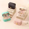 Kosmetiktaschen Tragbarer Mini-Schmuck-Organizer Display Reise Einfache Geschenkbox Boxen Leder Ohrring Halskette Ringhalter Verpackungsbox