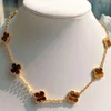 Kolczyki designerskie 4/Four Leaf Clover Charm v Gold Gruste Splated K Rose Tiger Eye Kamień Dziesięć Kwiat z czterema trawami i dwustronnym szczęśliwym uczuciem wysokiej jakości