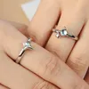 Bagues de cluster 2pcs Punk Silver Couleur Quatre Étoiles Star Bague Moonstone Taille réglable à la main pour les femmes