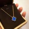 Fyra bladklöver lyxdesigner juvelryfourleaf klöver halsband kvinnor guld förtjockad plätering k ros full diamant blå agat hänge lyckliga gräs krage kedja