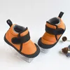 Buty zimowe dzieci aksamitne bawełniane buty dziecięce swobodny miękki buty chłopcy i dziewczęta moda mody krótki śnieg 231124