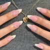 Unghie finte 24 pezzi Mandorla staccabile con decorazione di perle Disegni eleganti Punte finte francesi per nail art complete Press On 230425