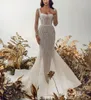 Abiti da ballo a sirena sexy Maniche lunghe Bateau Appliques Paillettes Perline Lunghezza pavimento Diamanti Pizzo 3D Perle cave Abito da sera Abiti da sposa Plus Size Custom Made