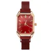 Montres-bracelets 2023 Mode Square Femme Casual Montre Lazy Man Magnetite Business