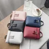 Avondtassen Koreaanse individuele dames mini recreatieve kleine handheld rekeningen raden schouderschil voor mobiele luxe designer tas handtassen