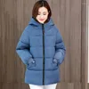 Kvinnors dike rockar extra stort 8xl parka kvinnor koreanska mitten av långa löst huva ner vadderad jacka lady n vinter varm kvinnlig yttre