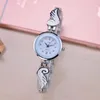 Armbandsur JW Vrouwen Casual Zeer Charmant Voor Alle Gelegenheden Quartz Siliconen Band Horloge Analoog Polshorloge Klok Reloj