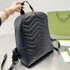 2023-Ny ryggsäck stil väska brev kvinnor designer väska bokväskor kvinnor designers handväska mode rese väska stor kapacitet läder baksida