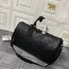 Duffle bag Classic45 50 55 Resväskor för män äkta läder Högkvalitativa crossbody-väskor för kvinnor axelväskor herr handväskor för kvinnor 5A 88