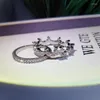 Cluster Ringe Stilvoller super schimmernder Paarring für Frauen Fouble Crown 2PC zweiteilige Prinzessin voller Diamant versilberter Bankettschmuck